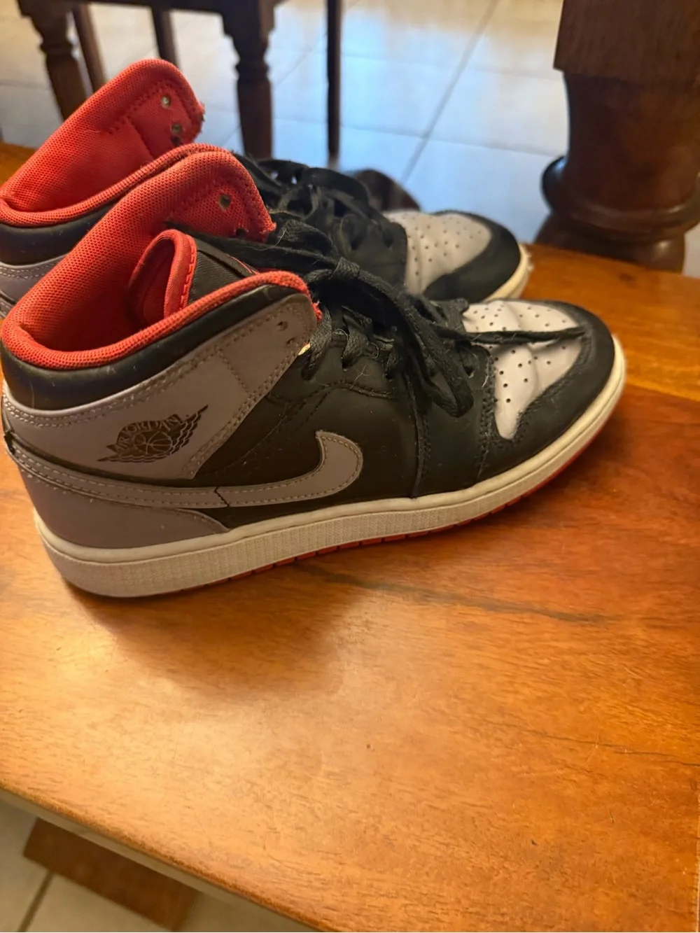 Nike Kids Jordan 1 Mid Black/Gray/Red Sneakers